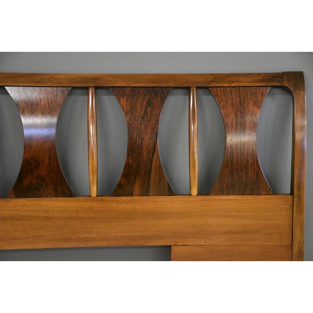 1960s Vintage Walnut and Rosewood King Headboard by Kent Coffey Perspecta For Sale - Image 5 of 6