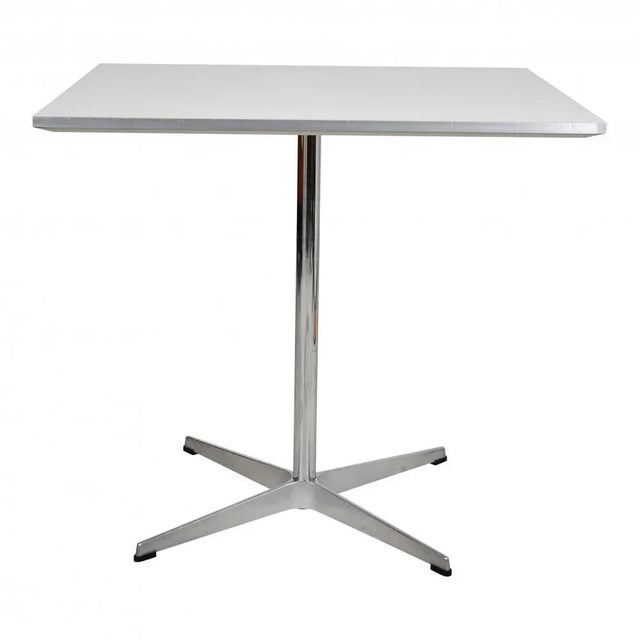 White Laminate Café Table by Arne Jacobsen for Fritz Hansen For Sale - Image 6 of 6