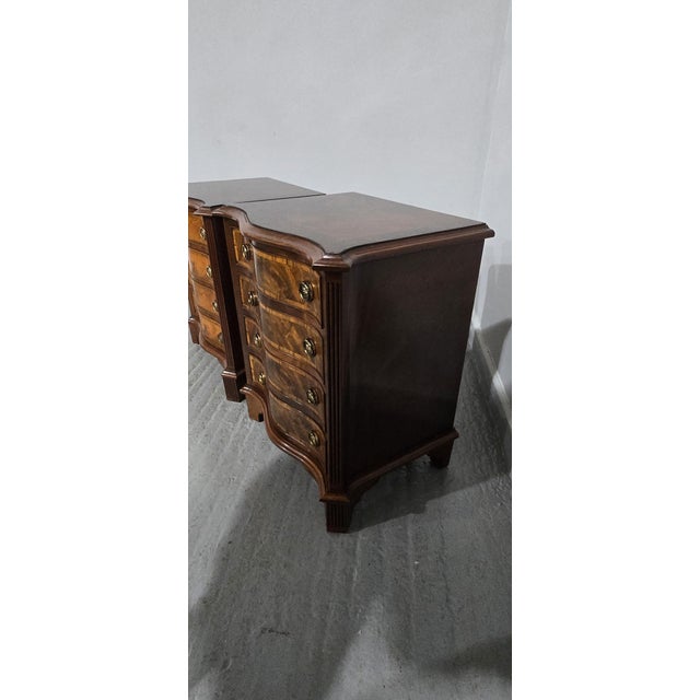 Brown Serpentine Mahogany Bedside Lamp Chests of Drawers, 1920, Set of 2 For Sale - Image 8 of 11