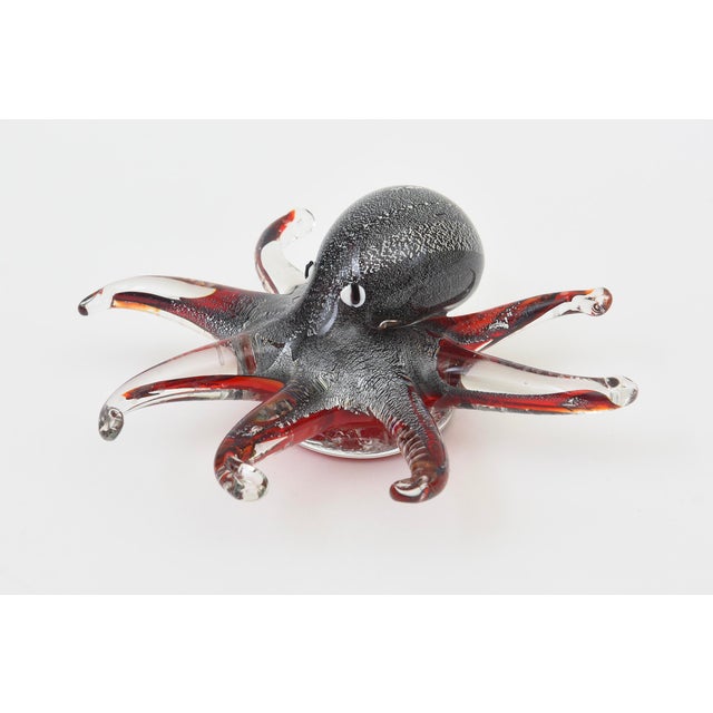 Vintage Coastal Murano Seguso Glass Octopus Sculpture With Silver Foil, 1980's For Sale - Image 9 of 11