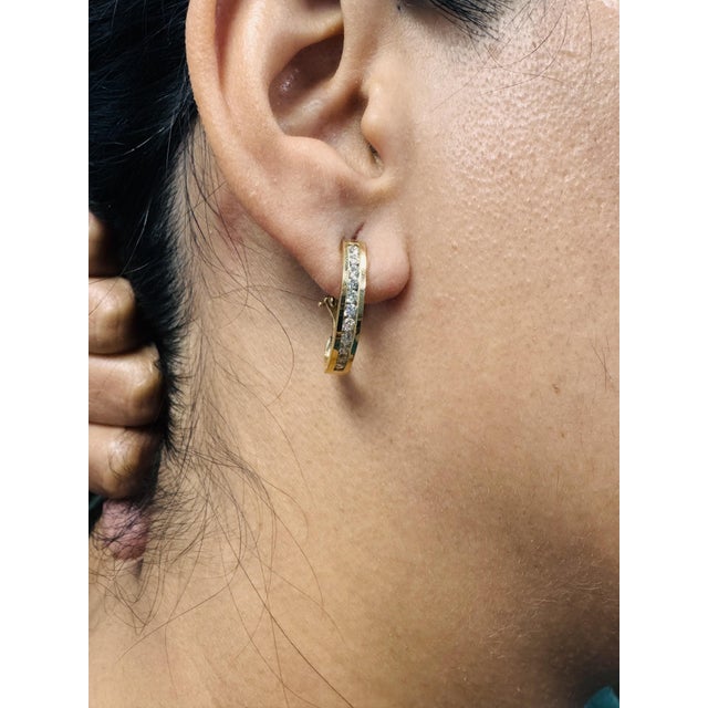 Roshe Jewels Hoop Earrings With Natural Diamonds, 0.75 Carats 14k Yellow Gold, A Pair For Sale - Image 9 of 12