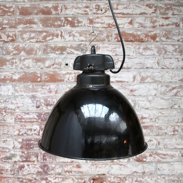 Industrial Vintage Industrial Black Enamel Pendant Lamp, 1920s For Sale - Image 3 of 5