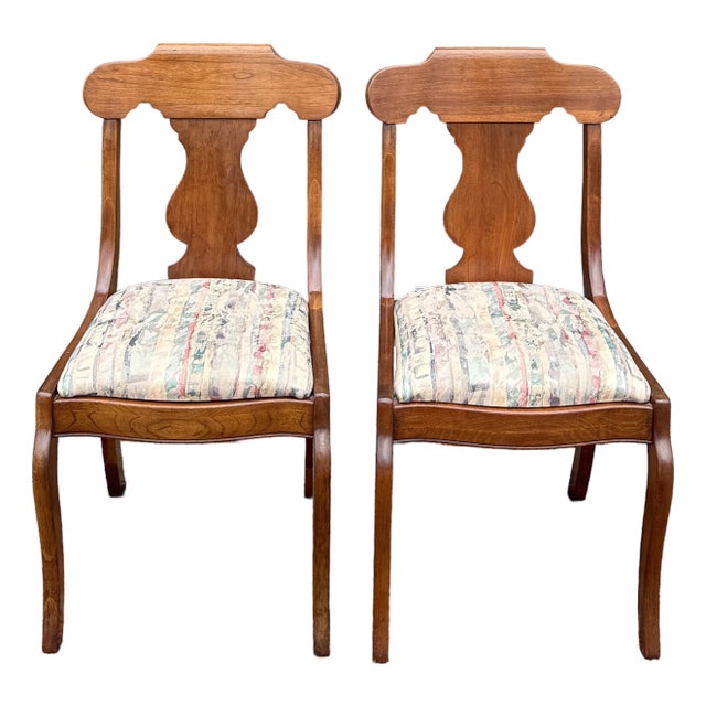 Vintage Pennsylvania House Traditional Duncan Phyfe Cherry Dining Chairs - A Pair (A) For Sale