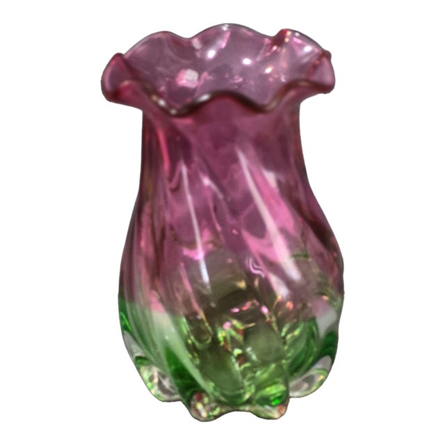 Vintage Art Glass Vase Two-Tone Cranberry & Green Ruffled Top For Sale