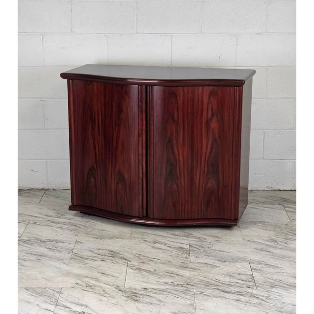 Beautiful Rosewood Petite Bow Front Cabinet By Skovby. Featuring 2 Spacious Cabinet Areas & 2 Felt Lined Drawers. Great...