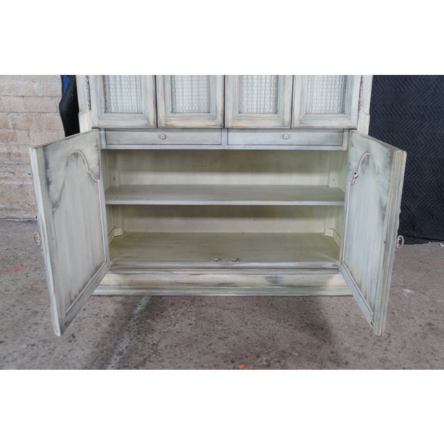 Wellington Hall Painted French Provincial Illuminated Drybar Bar Cabinet For Sale - Image 6 of 17