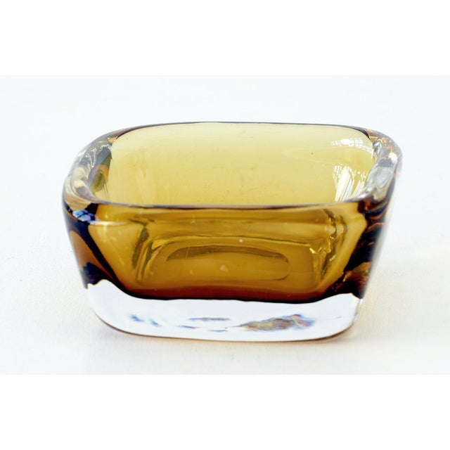 Glass bowl designer: vicke lindstrand year: um 1950 manufacturer: kosta boda country: sweden measurements: h 7 cm w 15 cm...