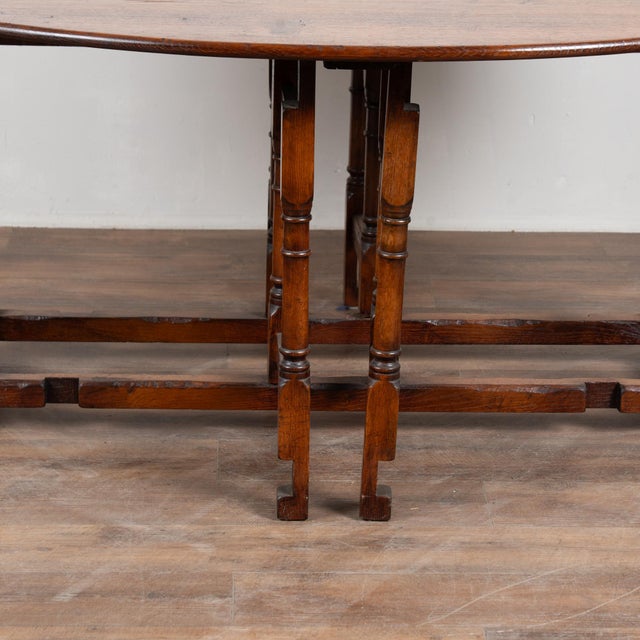 20th Century English Oak Drop-Leaf Gateleg Wake Table For Sale - Image 12 of 14