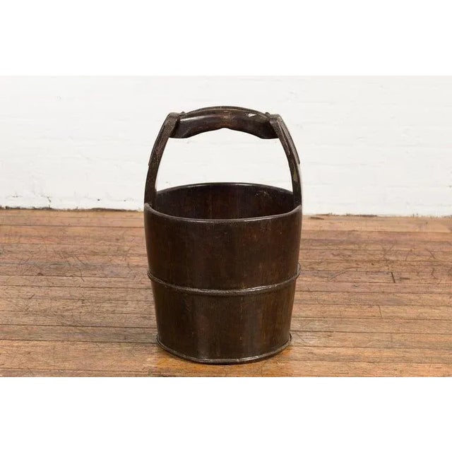 1900s Qing Southern Chinese Wooden Bucket with Large Handle & Metal Accents For Sale - Image 11 of 13