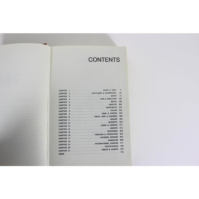 1960s 1967 Chatelaine Cookbook the Definitive Canadian Cookbook Retro Kitchen Decor, Old Linen Hardcover Gift Foodie For Sale - Image 5 of 11