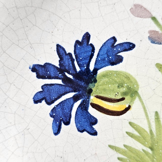 19th-Century French Provincial Faience Hand-Painted Scalloped Plate For Sale - Image 9 of 10