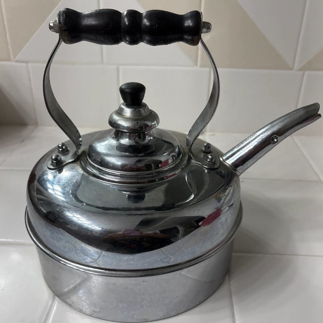 Simplex Solid Copper Chrome Clad Tea Kettle made in England. This is nice lifetime tea kettle. These are very nice tea...