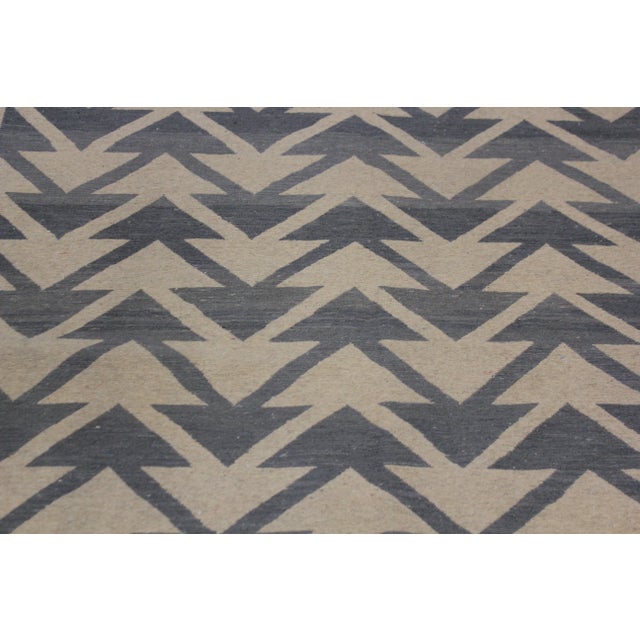 Modern Hand Knotted Borderless Modern Design Kilim - 8'3" X 10'10" For Sale - Image 3 of 5