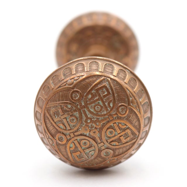 1880s Norwalk Bronze Door Knob & Plate Set For Sale - Image 4 of 9