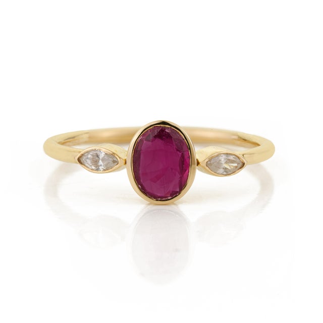 Modern Ruby & Marquise Diamond Three-Stone Bezel Set Ring 14k Yellow Gold Size 7 For Sale - Image 4 of 16