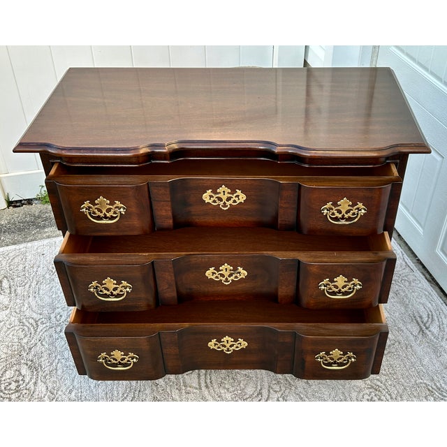 Drexel Mahogany Bachelors Chest Three Drawer Block Front Georgian Dresser 70s For Sale - Image 11 of 14