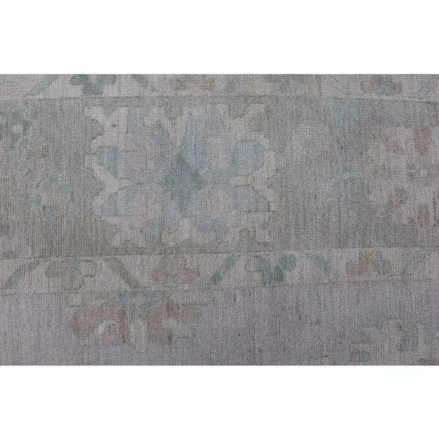 Light Gray Modern All-Over Floral Oushak With Light Gray Background and Muted Colors For Sale - Image 8 of 12