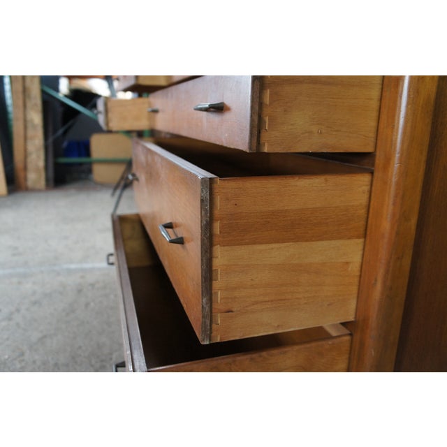 Wood Mid Century Modern Boho Chic Mahogany Buffet & Hutch Bookcase Display Cabinet For Sale - Image 7 of 16