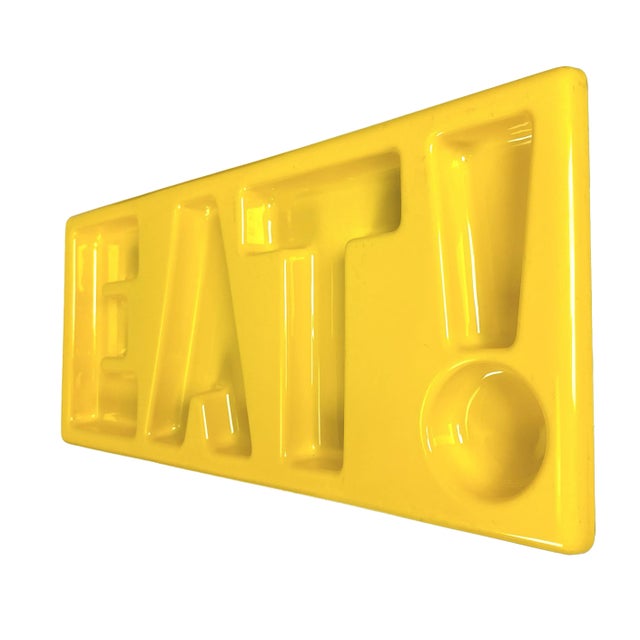 Mid-Century Modern Vintage 1970s Arthur Umanoff "Chatter Platter" Eat! Snack Tray for Custom Merchandise Corp Yellow Plastic Typography Serving Dish For Sale - Image 3 of 8
