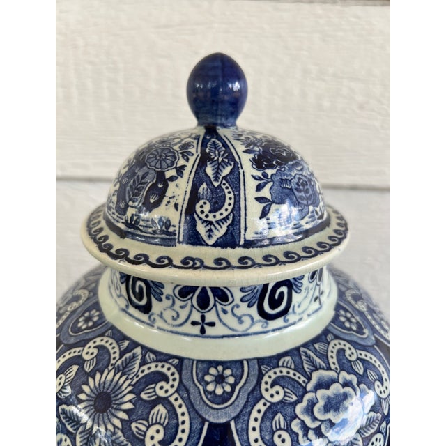Vintage Large Delft Ginger Jar Vase Blue & White Floral Royal Sphinx Lidded Urn For Sale - Image 14 of 18