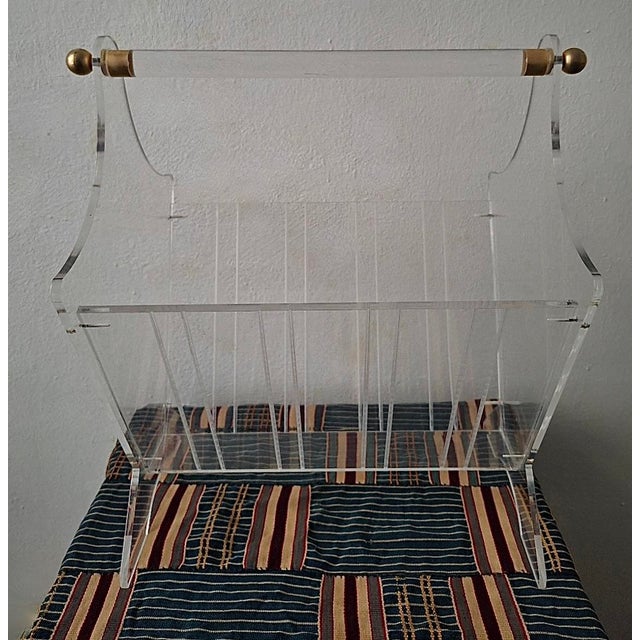 Metal Magazine Rack in Acrylic and Brass, 1970s For Sale - Image 7 of 10