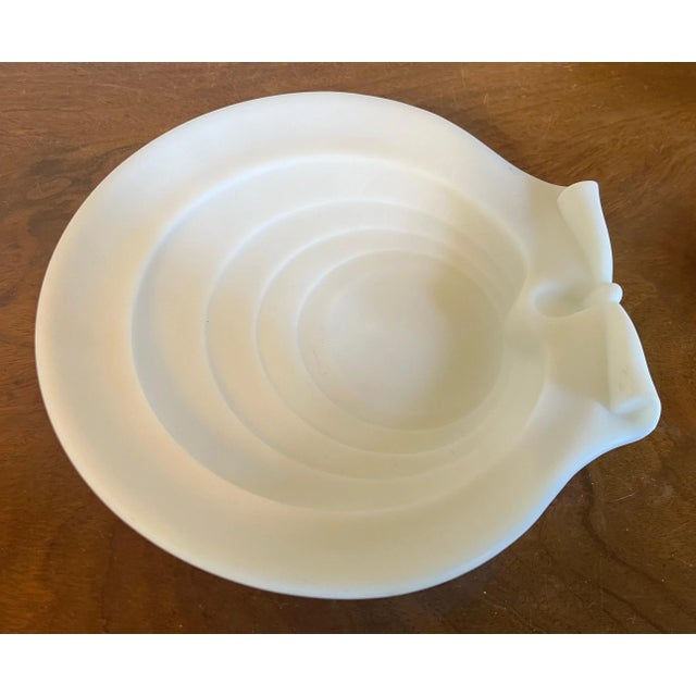 Antique 19th Century French Frosted White Opaline Glass Scallop Sea Shell Dish For Sale In New York - Image 6 of 13