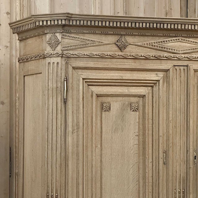 Late 18th Century 18th Century Dutch Louis XVI Period Stripped Oak Linen Press For Sale - Image 5 of 18