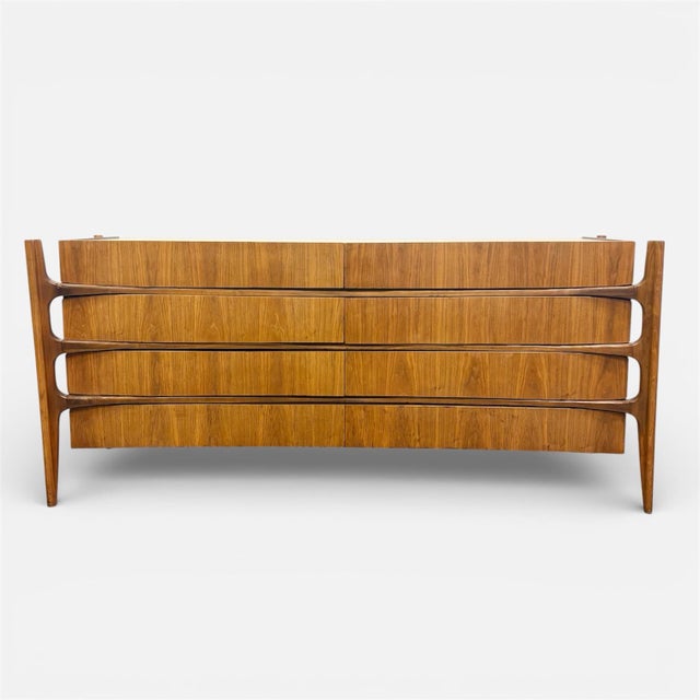 Mid-Century Modern Rare Mid Century Modern Exoskeleton Dresser by William Hinn, Attributed For Sale - Image 3 of 11