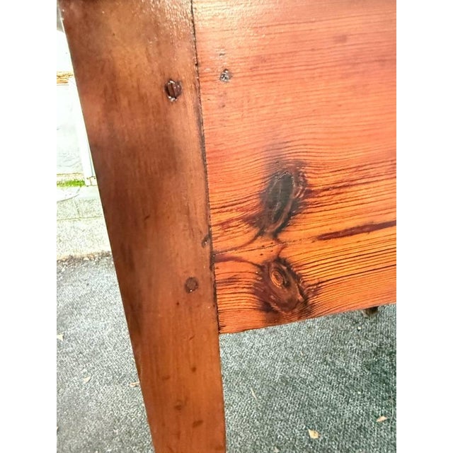 Antique 19th Century Early American Hepplewhite Federal Style 1 Drawer Side Table. For Sale - Image 11 of 16