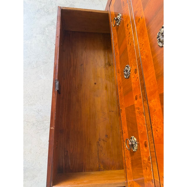 19th Century German Biedermeier-Style Burr & Flamed Elm Chest of Drawers For Sale - Image 4 of 12