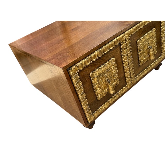 Vintage Hollywood Regency Carved Giltwood Cube Console or Coffee Table For Sale - Image 9 of 12