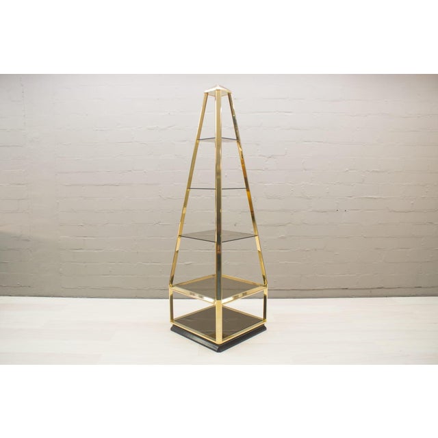 Mid-Century Modern Hollywood Regency Pyramid Shelves in Gilt Brass & Smoked Glass, 1960s For Sale - Image 3 of 15