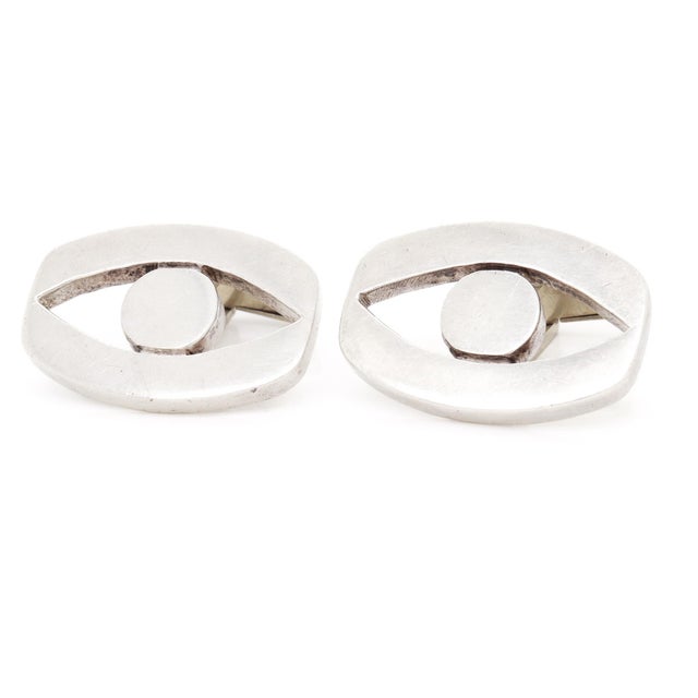 Pair of Signed Pedro Castillo Mexican Modernist Sterling Silver 'Eye' Cufflinks For Sale - Image 4 of 11