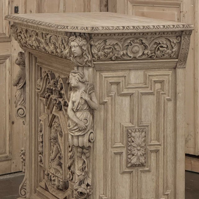 19th Century French Renaissance Revival Hand Carved Oak Buffet in Stripped Oak For Sale - Image 9 of 18