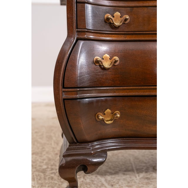 1980s Boston Style Kettle Base Small Mahogany Accent Chest For Sale - Image 13 of 15