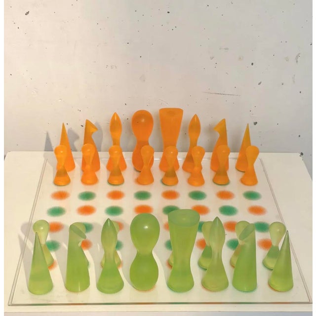 Karim Rachid chess set, 2000. Very good condition. This piece has an attribution mark, I am sure that it is completely...