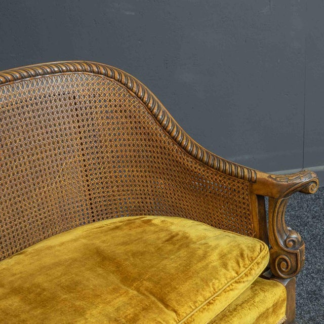 William and Mary Style Walnut Sofa, 1920s For Sale - Image 12 of 14