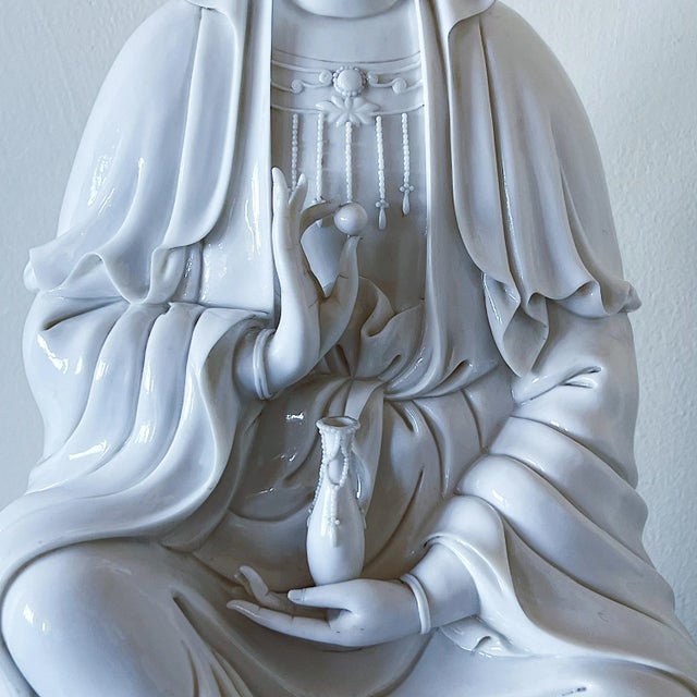 Ceramic Antique Large Chinese Seated Kwan Yin Figure on Lotus in Blanc De Chine Glaze For Sale - Image 7 of 11