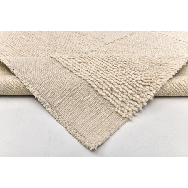 1970s Turkish Organic Off White Floor Wool Rug For Sale - Image 4 of 9