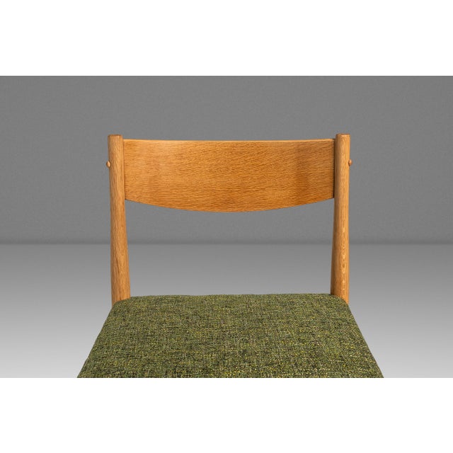 Restored Mid-Century Danish Modern Side / Dining Chair in Oak & Green Tweed Attributed to Poul Volther for Frem Røjle, Denmark, C. 1970s For Sale - Image 11 of 18