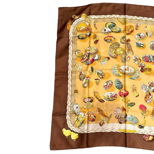 Contemporary Hermes Eggs Latham Des œufs Vintage 90cm Silk Scarf For Sale - Image 3 of 6