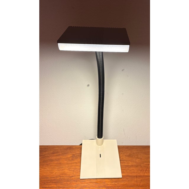 White 2D Ibis Table Light by Fulvio Battaglia for Thorn, 1980 For Sale - Image 4 of 14