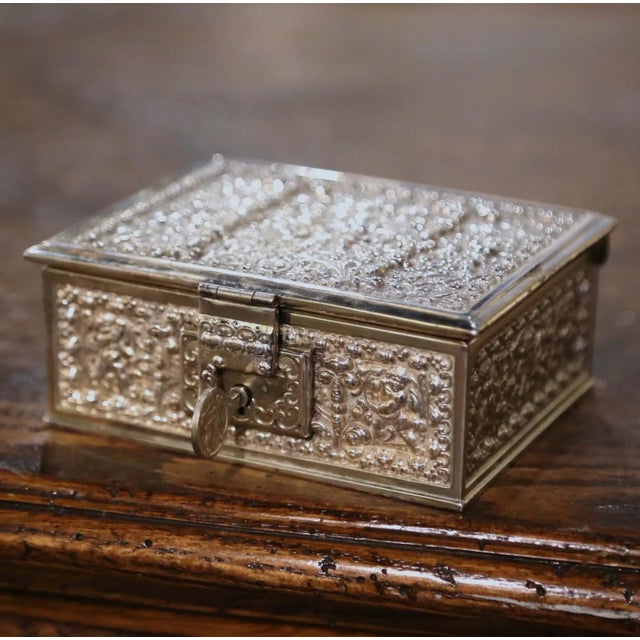 Metal 19th Century French Napoleon III Silver-Plated Copper Jewelry Box For Sale - Image 7 of 11