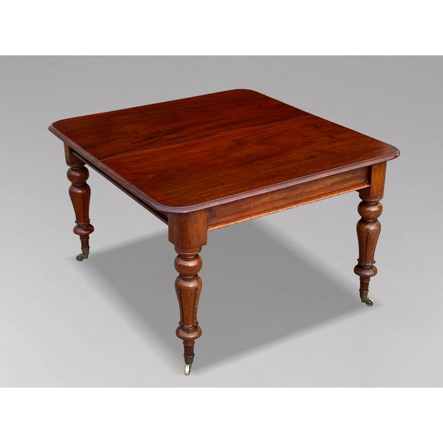 Early 19th Century Antique William IV Extendable Dining Table in Mahogany, 1830 For Sale - Image 5 of 9