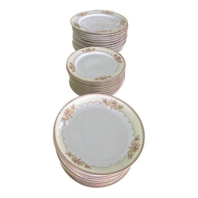 Mid 20th Century Meito Japanese Vintage Hand-Painted China - 33pcs For Sale