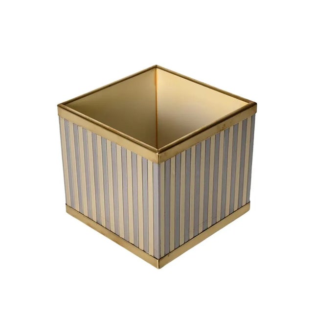 Mid-Century Italian Cubic Brass and Chromed Metal Newspaper Rack, 1970s For Sale - Image 4 of 18
