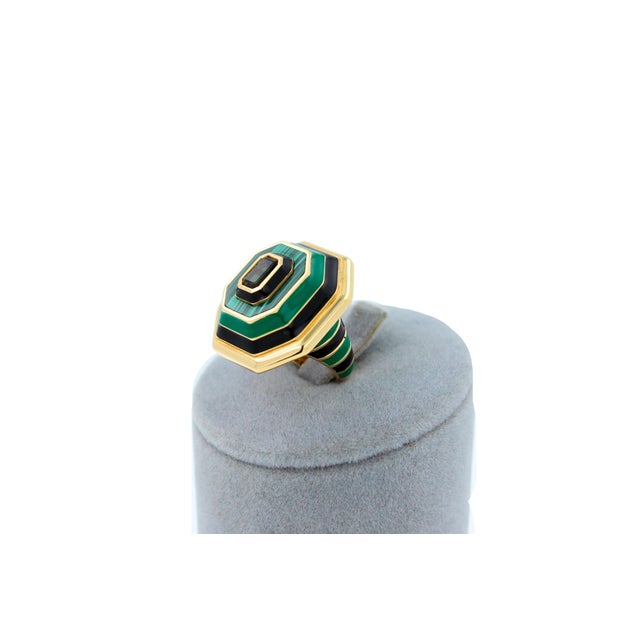 Green Tourmaline Malachite Green Black Enamel 18k Yellow Gold Enamel Unique Ring, Size 6.25 For Sale - Image 9 of 13