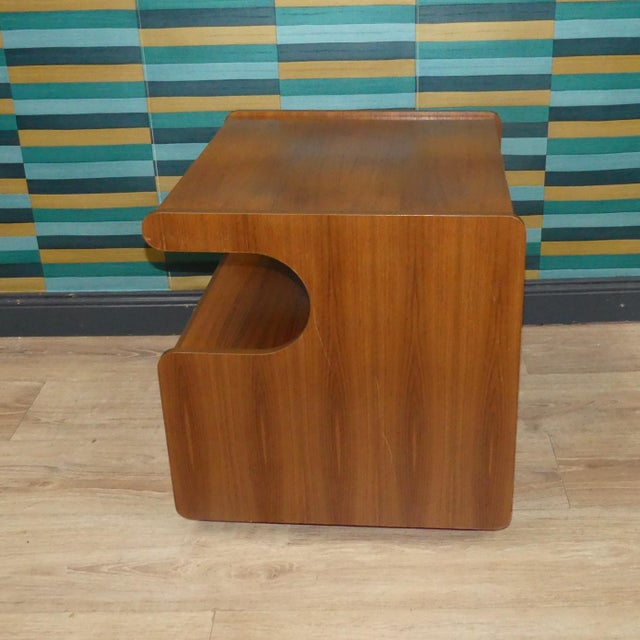 Walnut Record Player Side Table on Casters, 1970s For Sale - Image 6 of 14