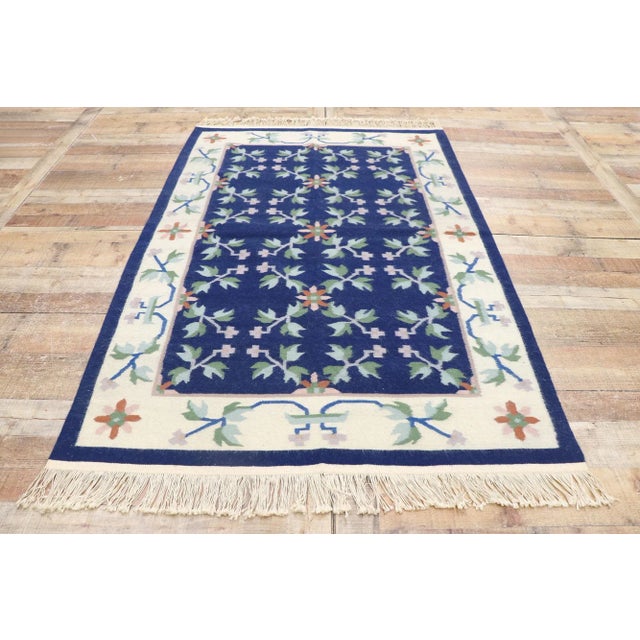 Textile Vintage Floral Kilim Rug, 04'03 X 06'03 For Sale - Image 7 of 9