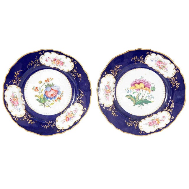 Similar Ridgway Porcelain Service Plates - a Pair For Sale - Image 9 of 9